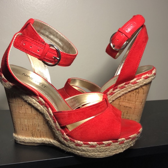 Nine West Fender Red Cork Heel Wedges - Picture 2 of 14